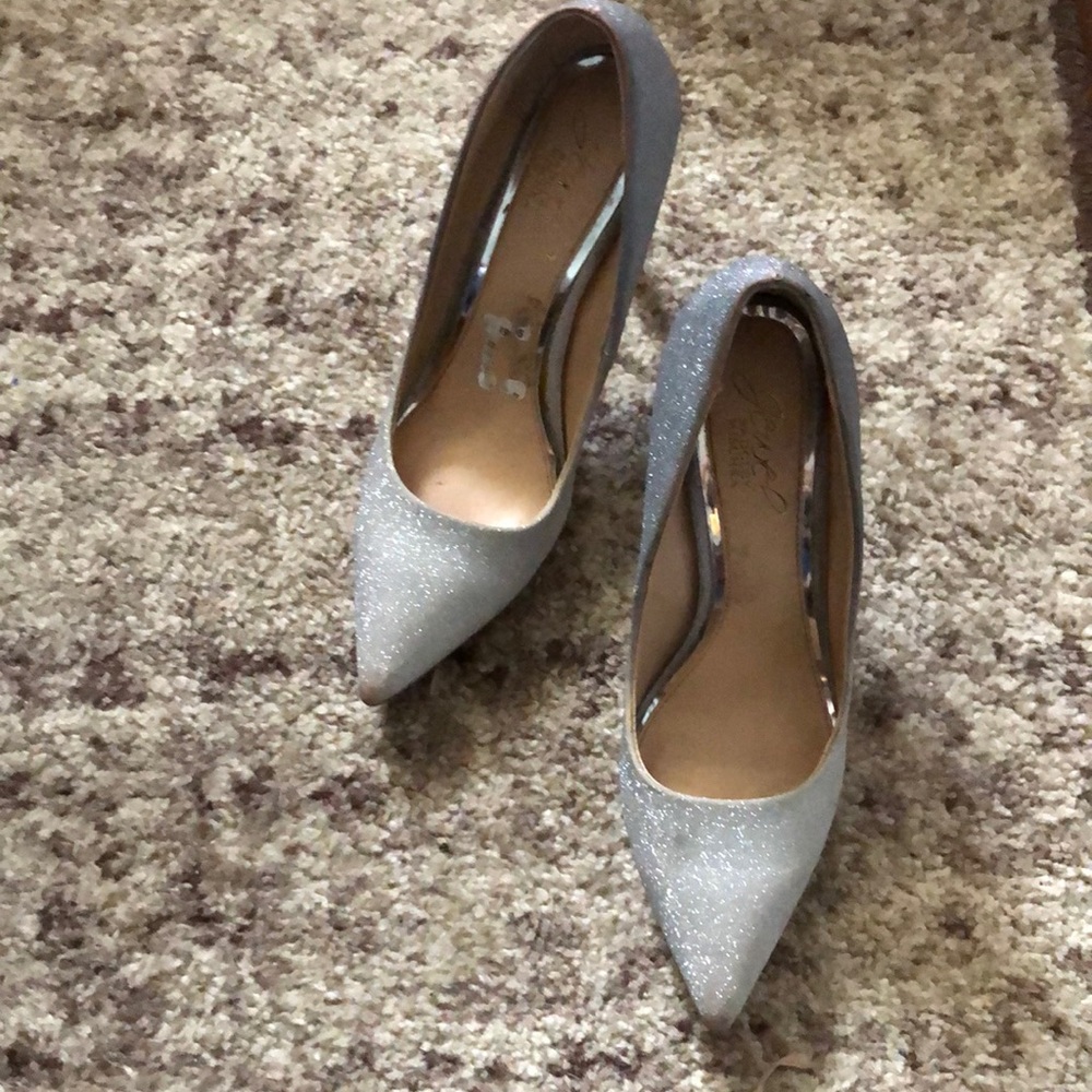 Jewel badgley mischka Sparkled ✨ high heels 👠